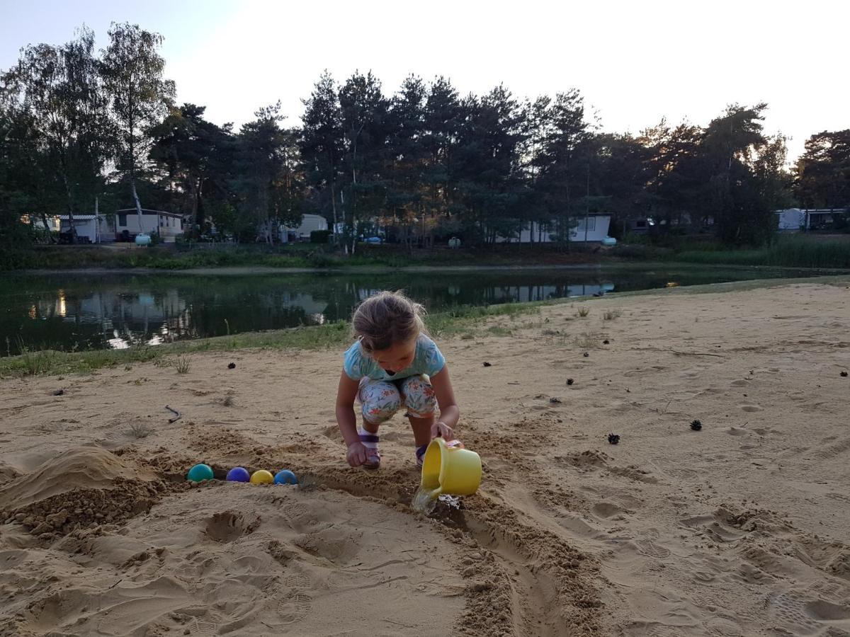 " Casitacuriosa " Chalet Op Camping Met Buitenzwembad Balen Dış mekan fotoğraf
